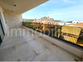 VRHUNSKI NOVI APARTMAN 108 m2, 3 SPAVAĆE ,LOGGIA 16 m2 ,POGLED MORE!