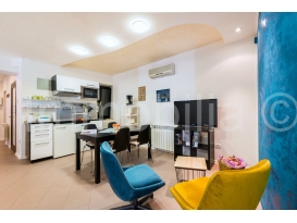 ODLIČAN STAN 81 m2 , 3 SPAVAĆE , ALU PROZORI, GRIJANJE PLIN, GIARDINI!