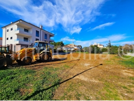 GRAĐEVINSKO STAMBENO ZEMLJIŠTE 1001 m2,POGLED MORE,ASFALT, PREMANTURA!